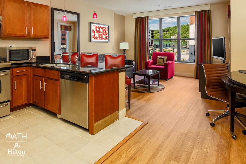 Guest Room - Hilton Promenade at Branson Landing