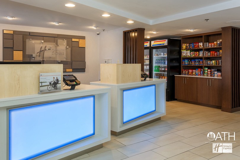 Front Desk - Holiday Inn Express