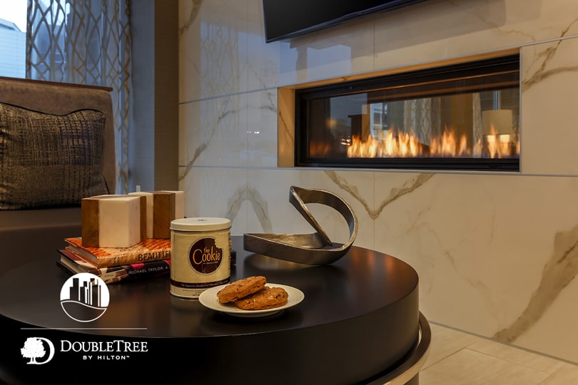 Seating Area - DoubleTree by Hilton Evansville